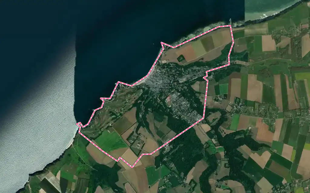 Vue satellite de Étretat avec ses contours administratifs
