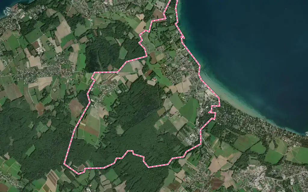 Vue satellite de Excenevex avec ses contours administratifs