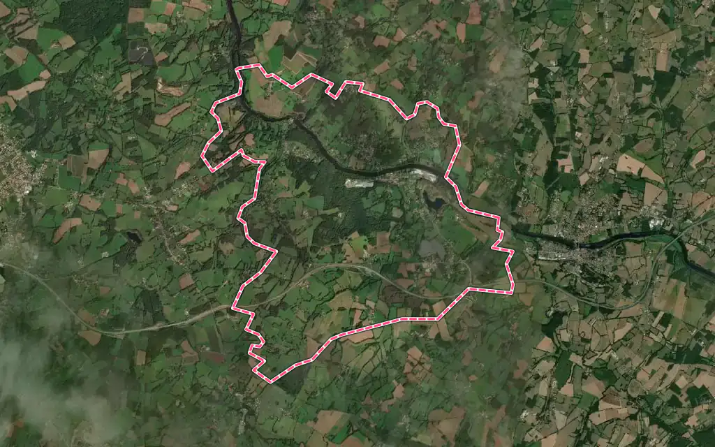 Vue satellite de Exideuil-sur-Vienne avec ses contours administratifs