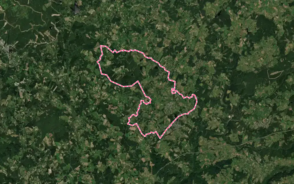 Vue satellite de Eygurande avec ses contours administratifs
