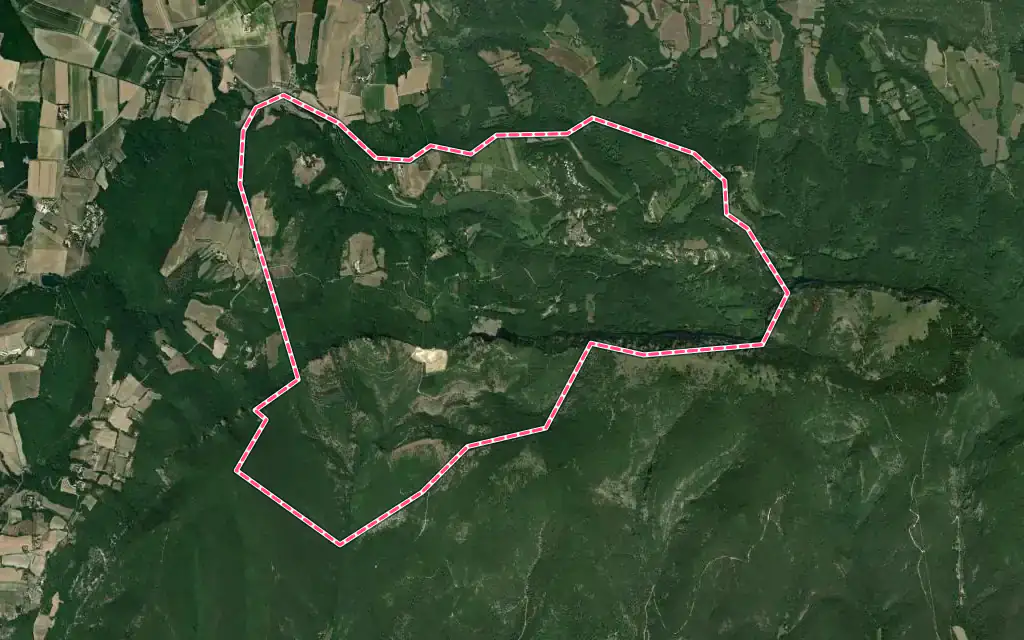 Vue satellite de Eyzahut avec ses contours administratifs