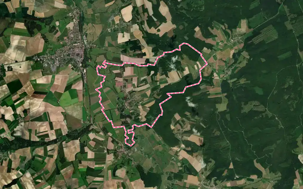 Vue satellite de Falaise avec ses contours administratifs