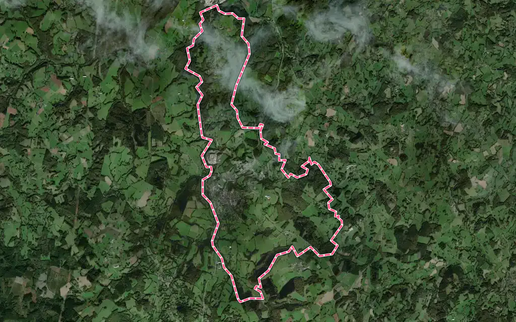 Vue satellite de Felletin avec ses contours administratifs