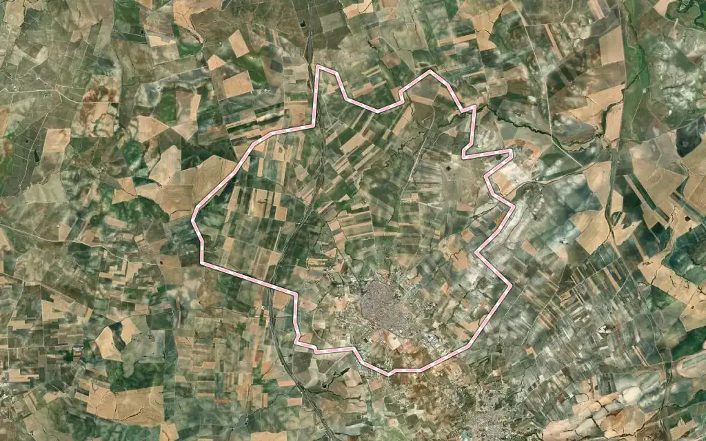 Vista satélite de Fernán-Núñez con su contorno administrativo