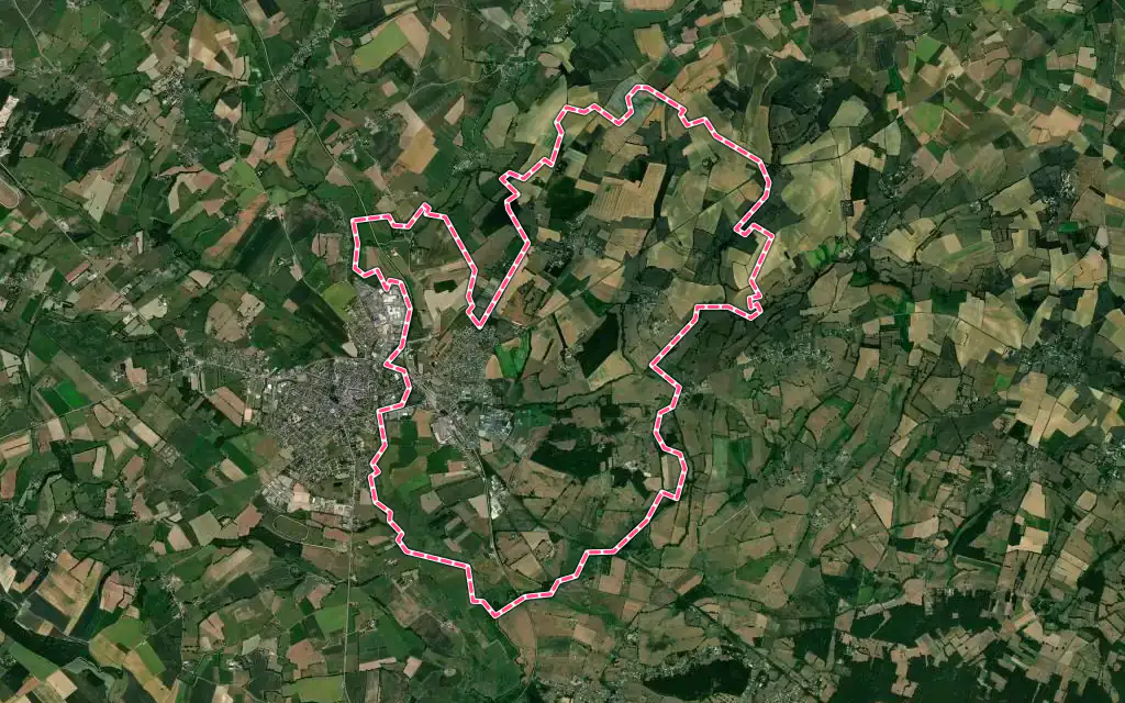 Vue satellite de Ferrières-en-Bray avec ses contours administratifs