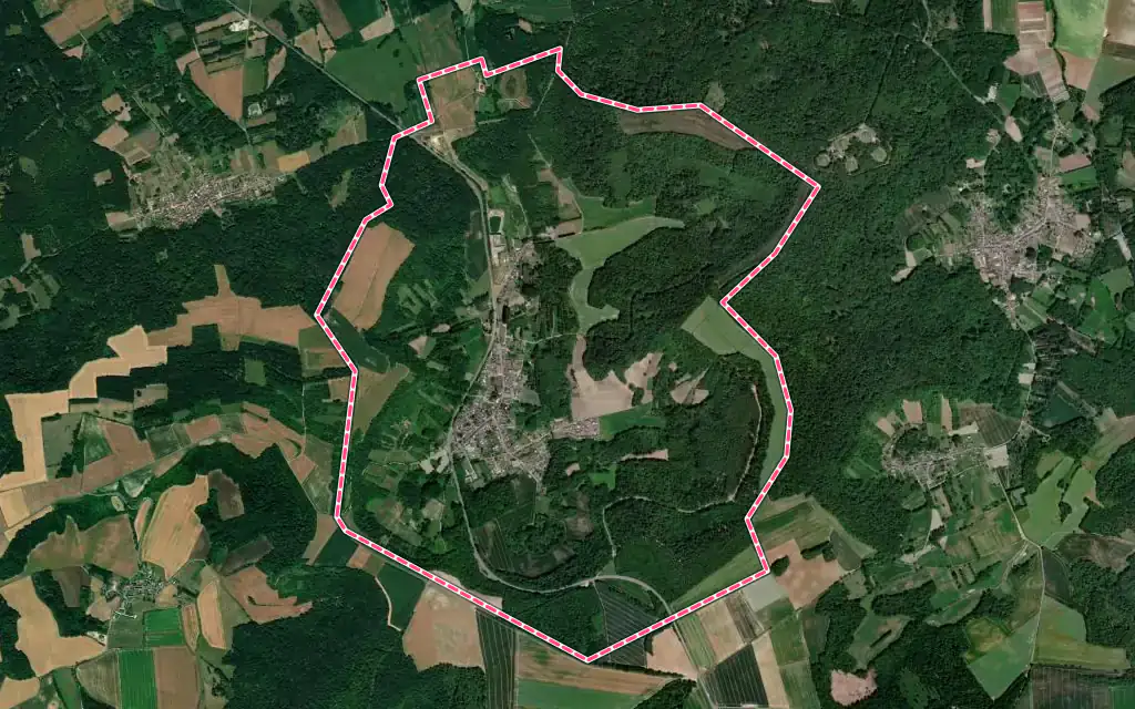 Vue satellite de Festieux avec ses contours administratifs