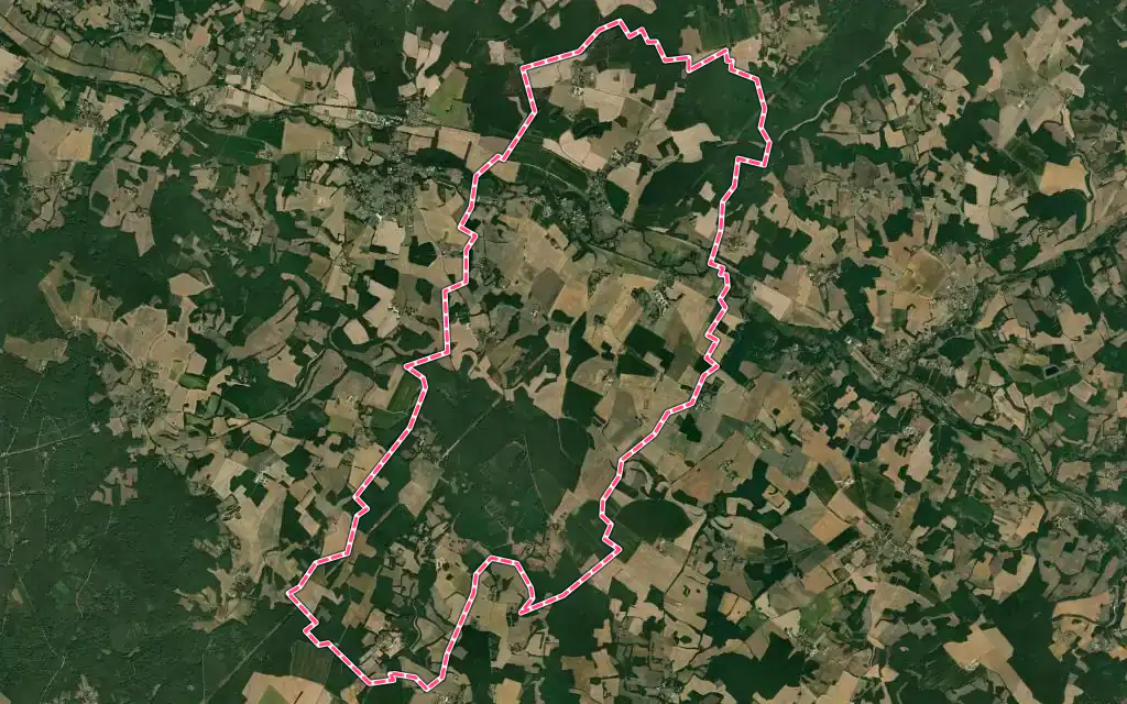 Vue satellite de Feuillade avec ses contours administratifs