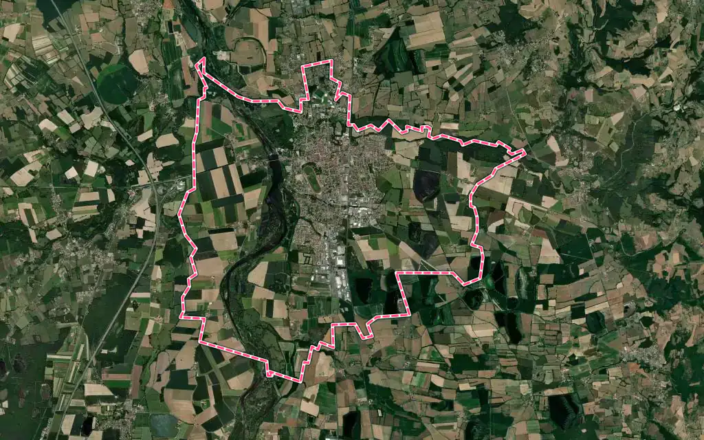 Vue satellite de Feurs avec ses contours administratifs