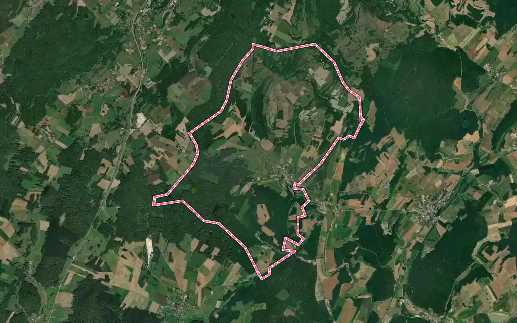 Vue satellite de Filain avec ses contours administratifs