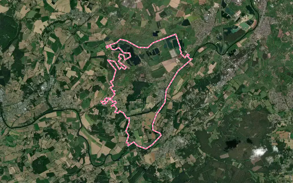 Vue satellite de Fillé avec ses contours administratifs