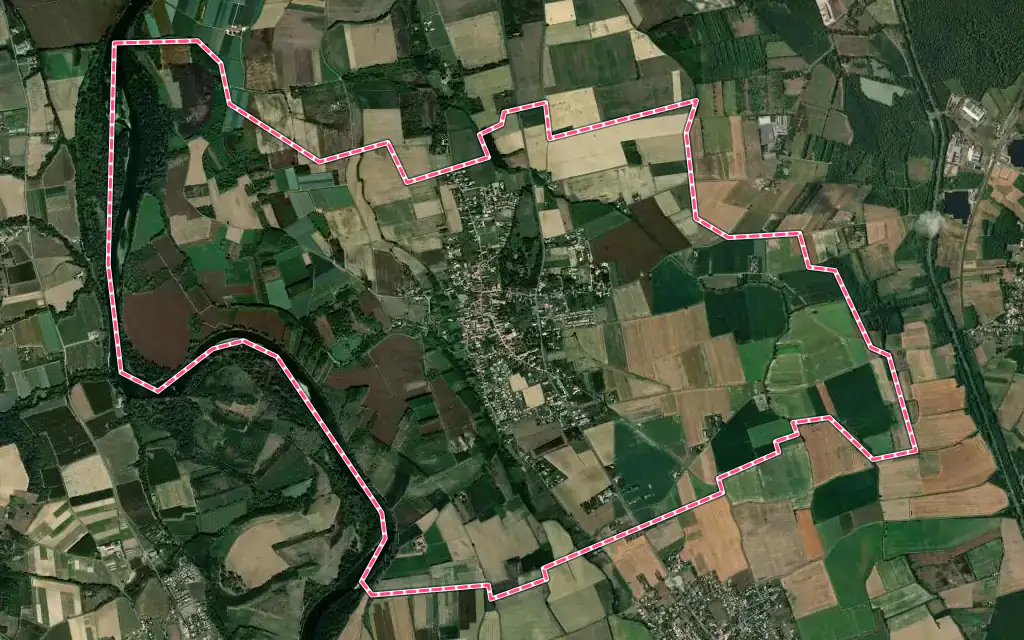 Vue satellite de Finhan avec ses contours administratifs
