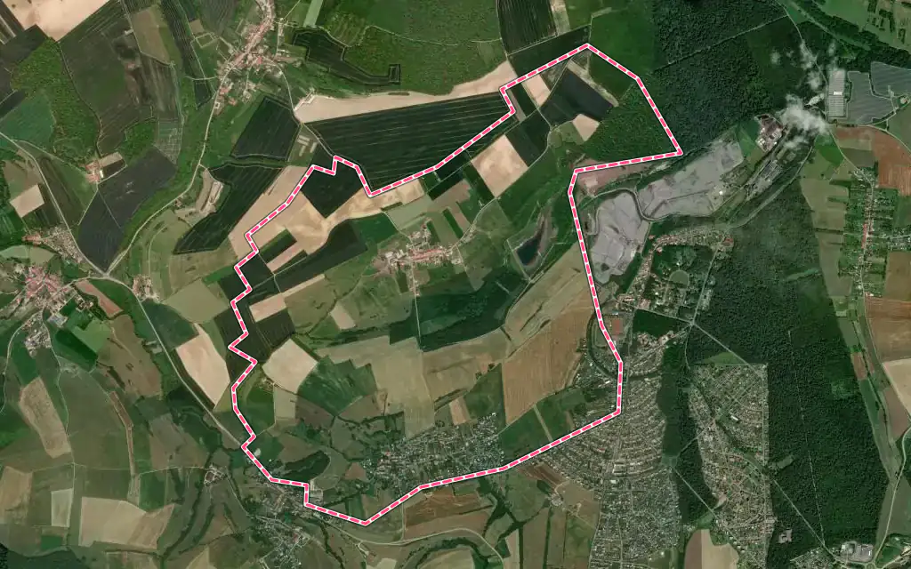Vue satellite de Flétrange avec ses contours administratifs