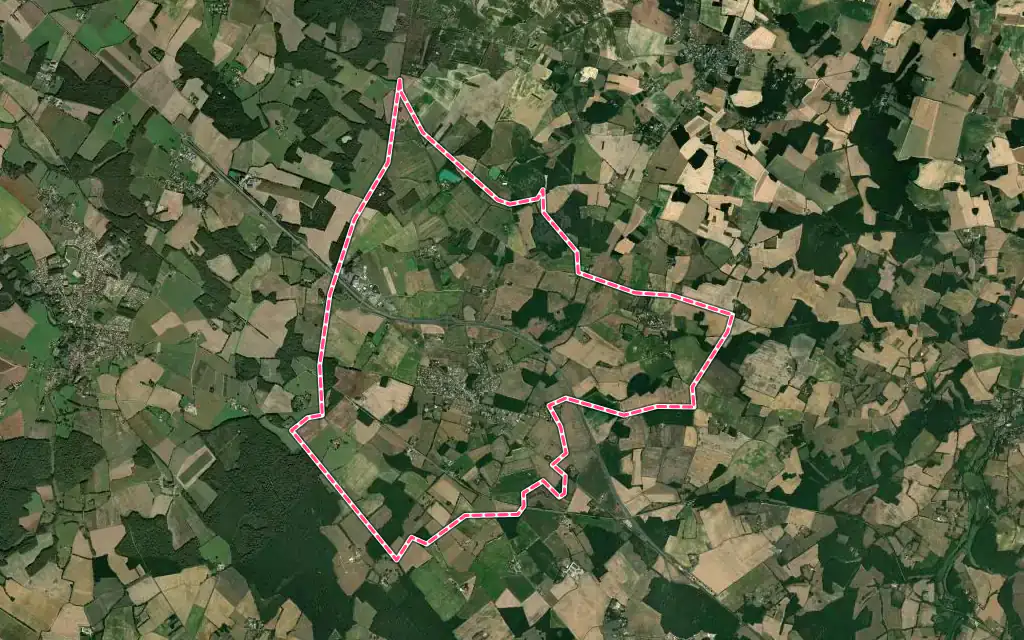 Vue satellite de Fleuré avec ses contours administratifs