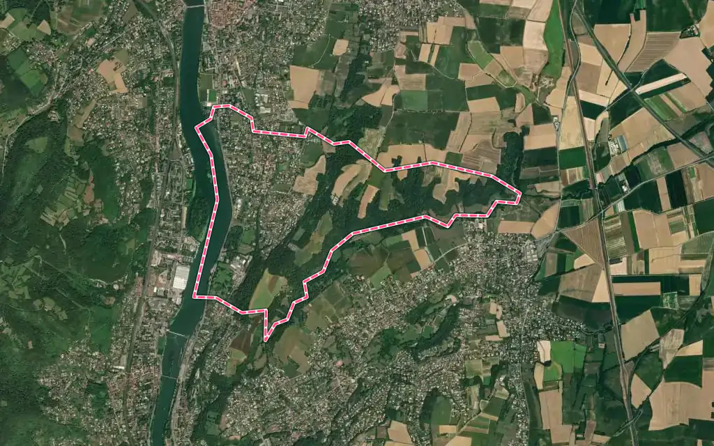 Vue satellite de Fleurieu-sur-Saône avec ses contours administratifs