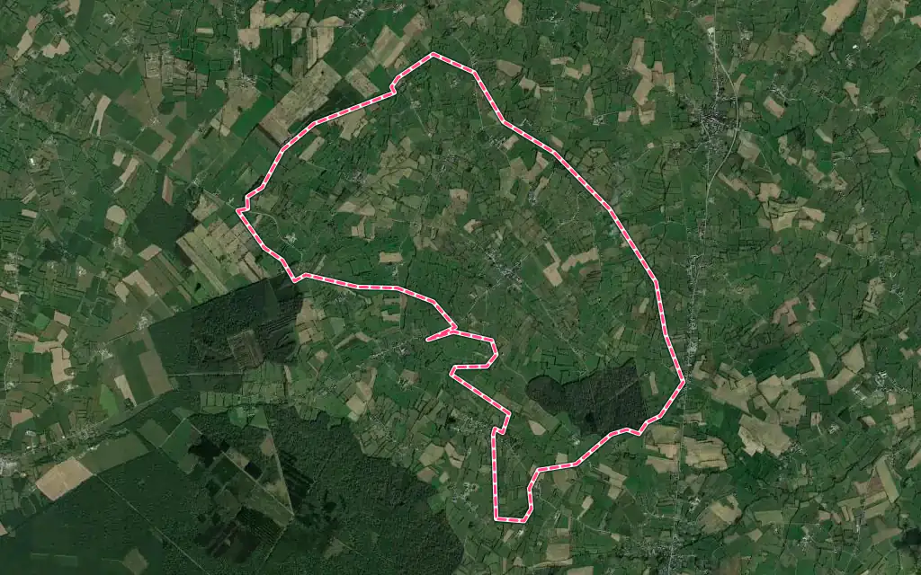 Vue satellite de Floyon avec ses contours administratifs