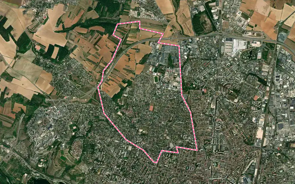 Vue satellite de Fontaine-lès-Dijon avec ses contours administratifs