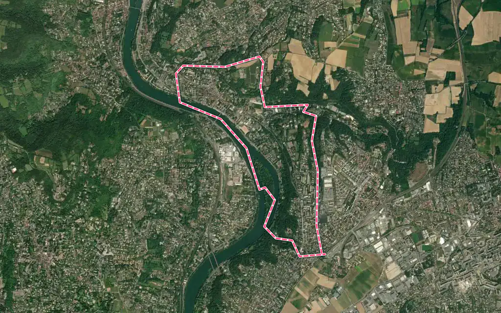 Vue satellite de Fontaines-sur-Saône avec ses contours administratifs