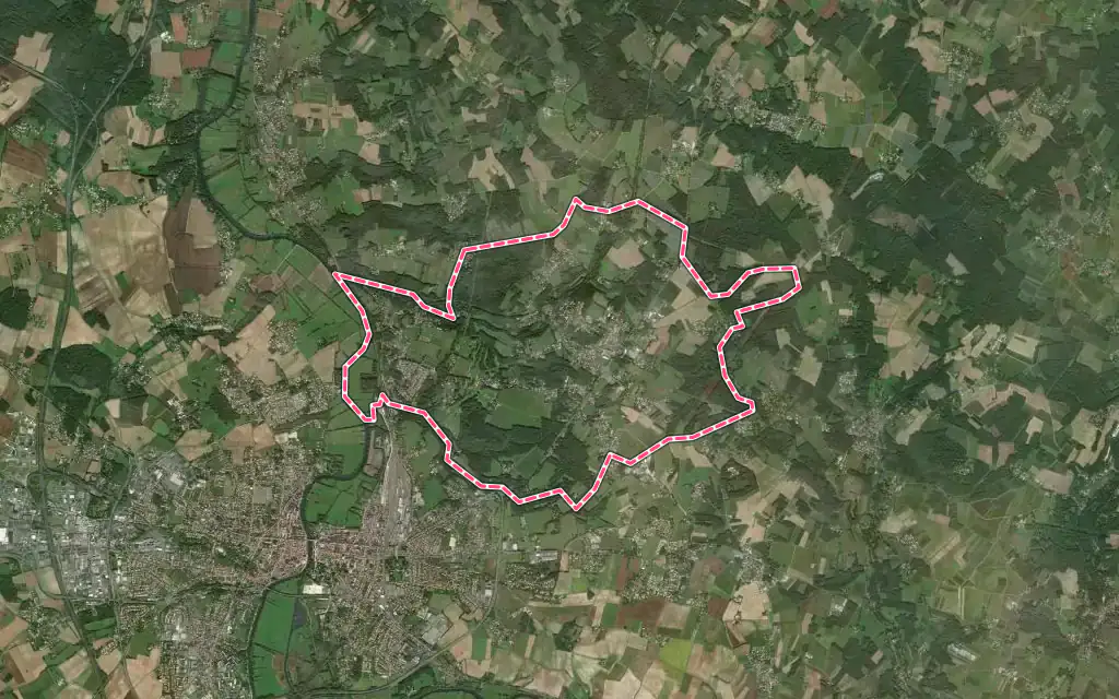 Vue satellite de Fontcouverte avec ses contours administratifs