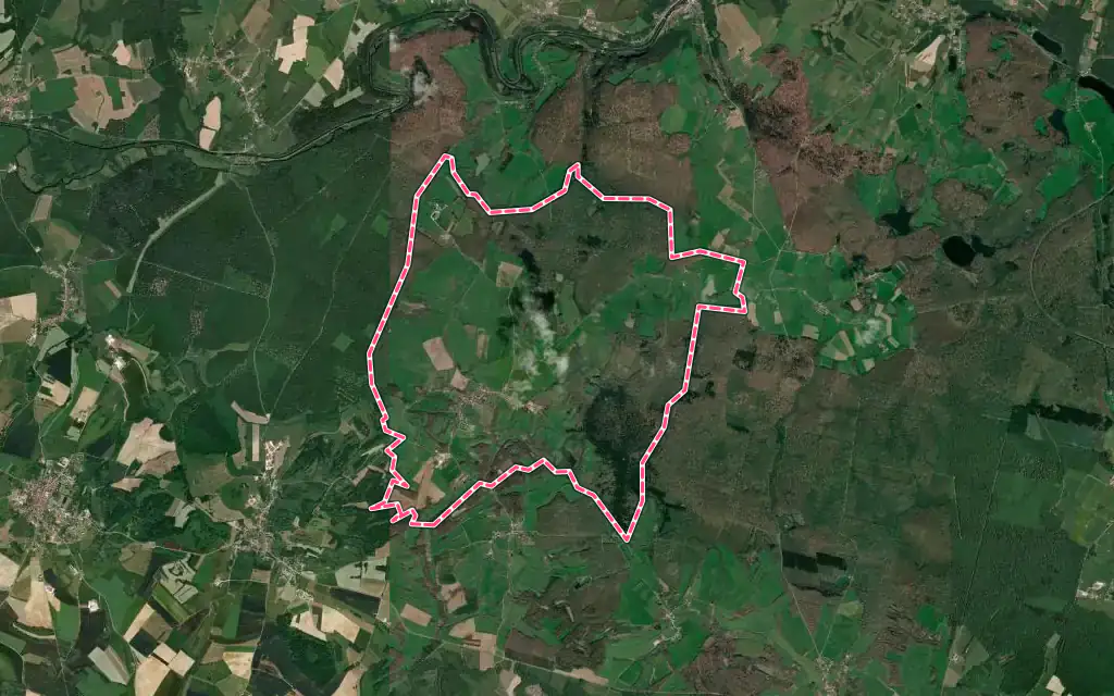 Vue satellite de Fontenois-la-Ville avec ses contours administratifs