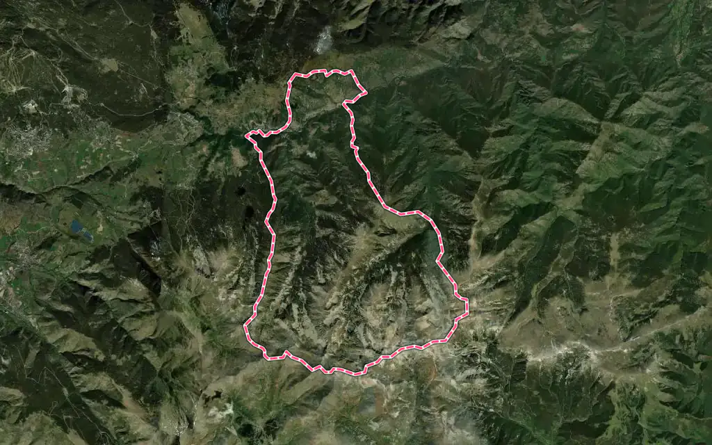 Vue satellite de Fontpédrouse avec ses contours administratifs