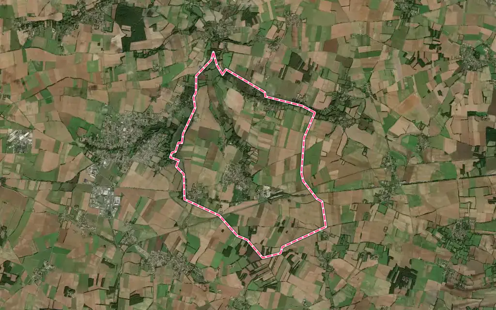 Vue satellite de Forges avec ses contours administratifs