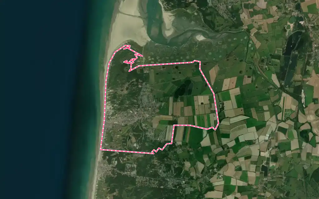 Vue satellite de Fort-Mahon-Plage avec ses contours administratifs
