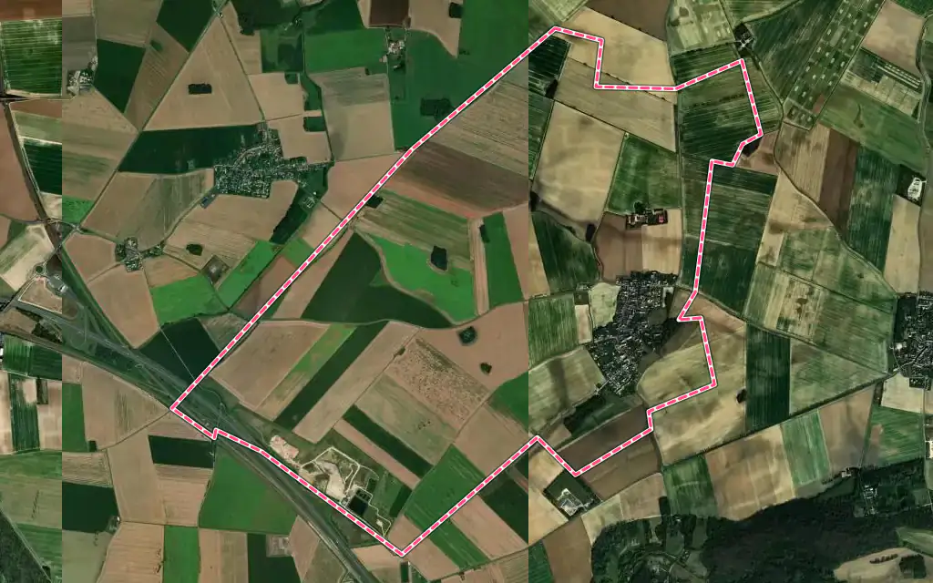 Vue satellite de Fouju avec ses contours administratifs