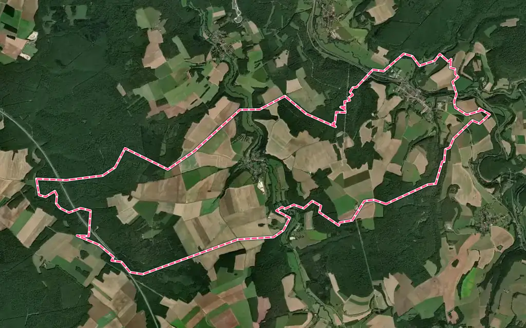 Vue satellite de Foulain avec ses contours administratifs