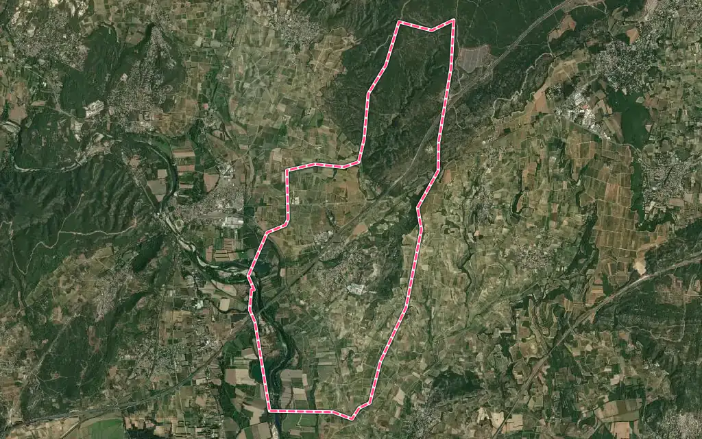 Vue satellite de Fournès avec ses contours administratifs