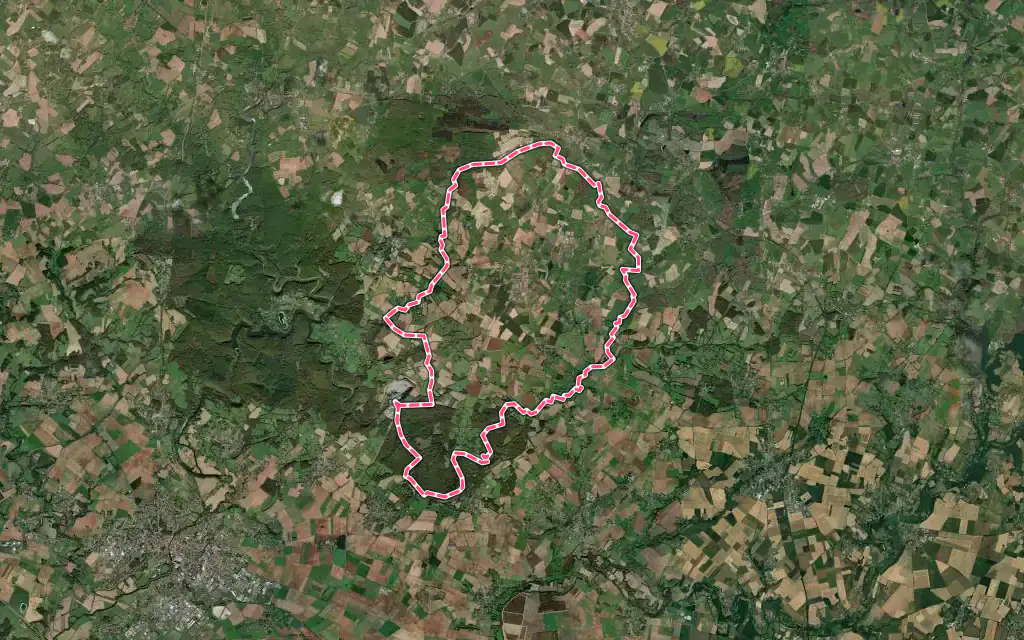 Vue satellite de Foussais-Payré avec ses contours administratifs
