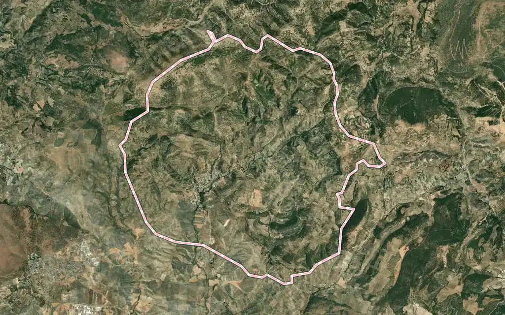 Vista satélite de Frailes con su contorno administrativo