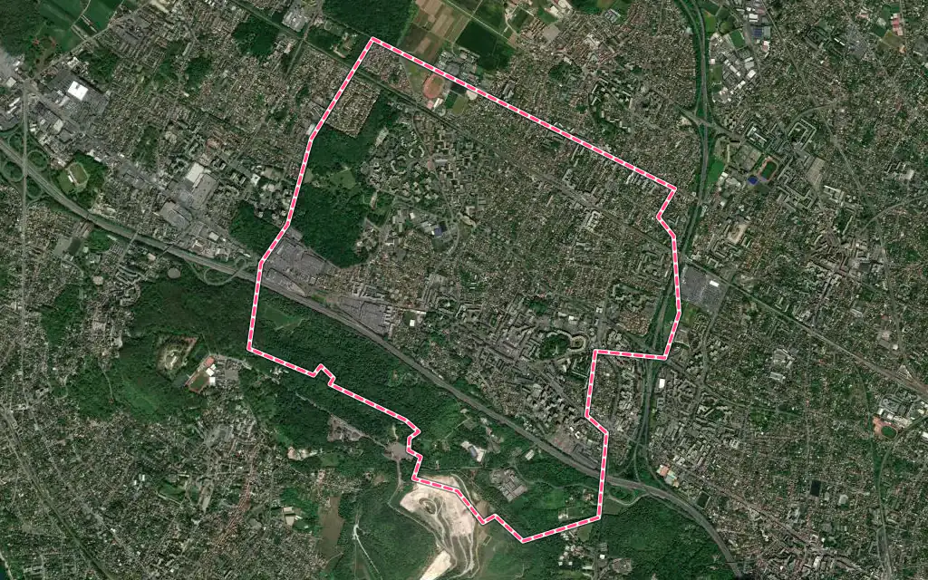 Vue satellite de Franconville avec ses contours administratifs