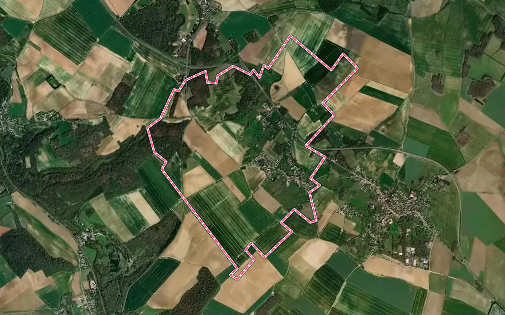 Vue satellite de Frémécourt avec ses contours administratifs