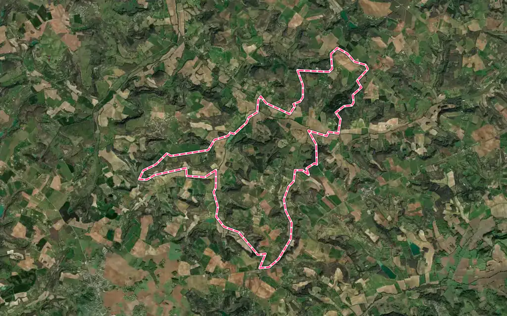 Vue satellite de Frespech avec ses contours administratifs
