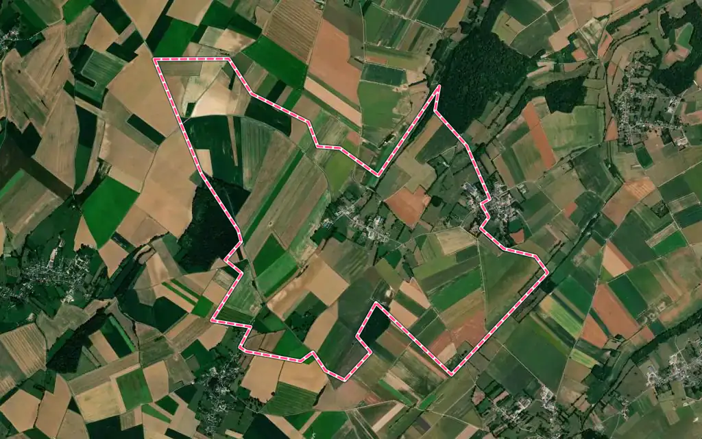 Vue satellite de Frettecuisse avec ses contours administratifs
