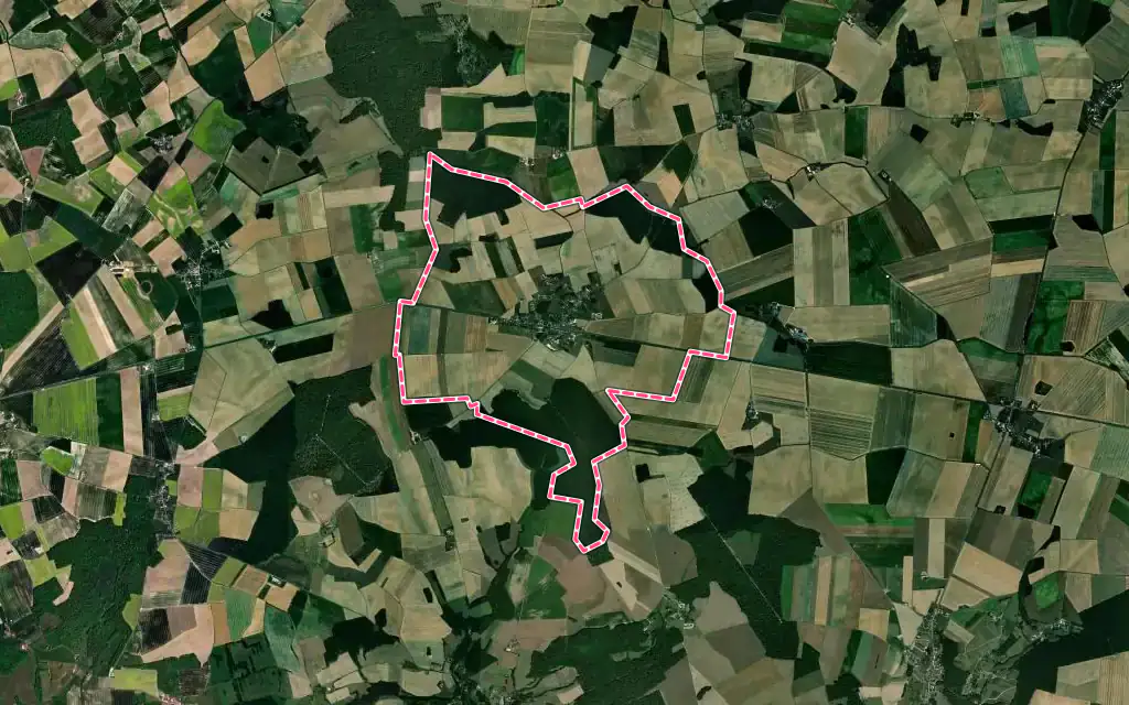 Vue satellite de Fromentières avec ses contours administratifs