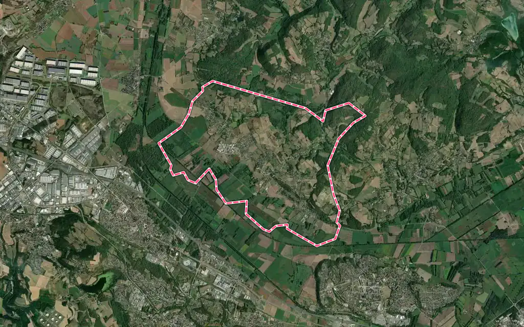 Vue satellite de Frontonas avec ses contours administratifs