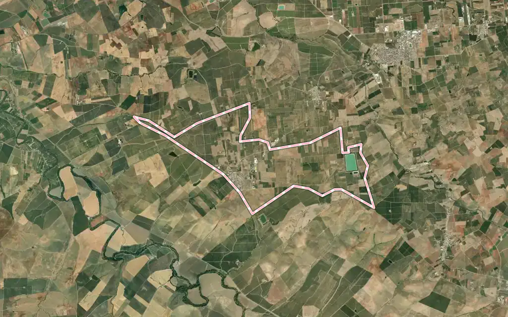 Vista satélite de Fuente Carreteros con su contorno administrativo