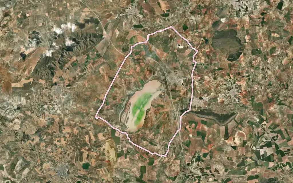 Vista satélite de Fuente de Piedra con su contorno administrativo