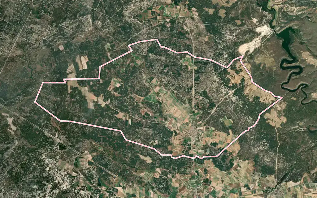 Vista satélite de Fuenterrebollo con su contorno administrativo