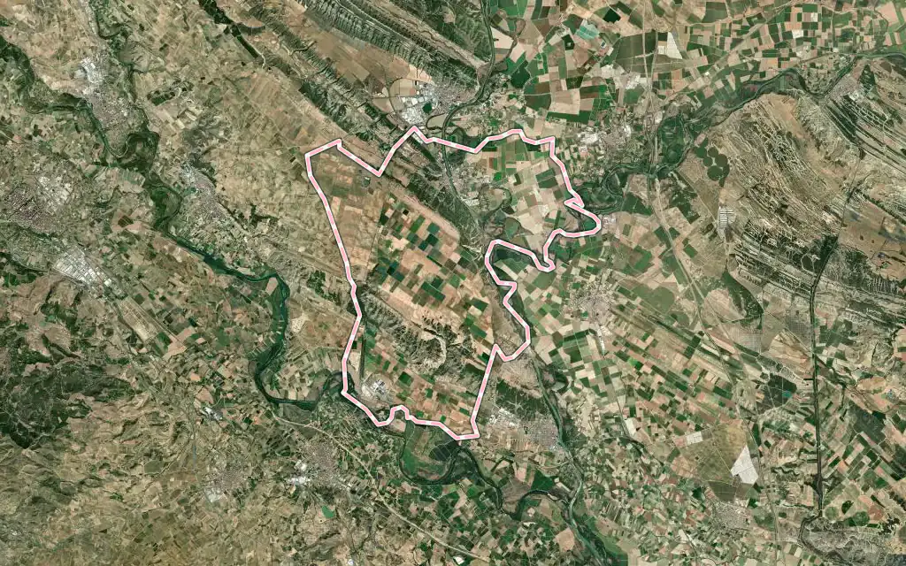 Vista satélite de Funes con su contorno administrativo