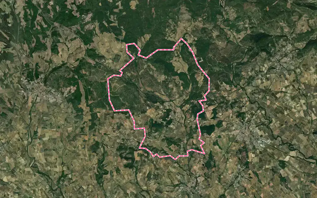 Vue satellite de Gabian avec ses contours administratifs