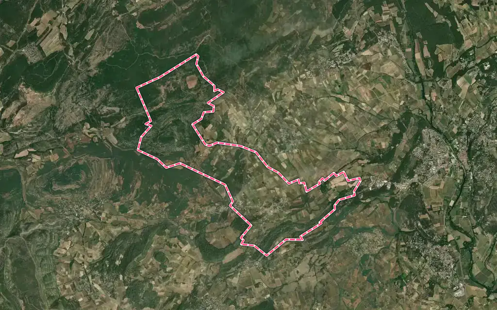 Vue satellite de Galargues avec ses contours administratifs