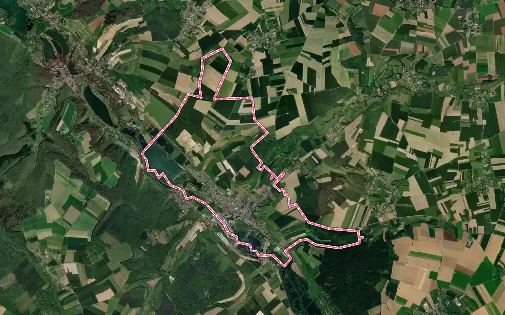Vue satellite de Gamaches avec ses contours administratifs