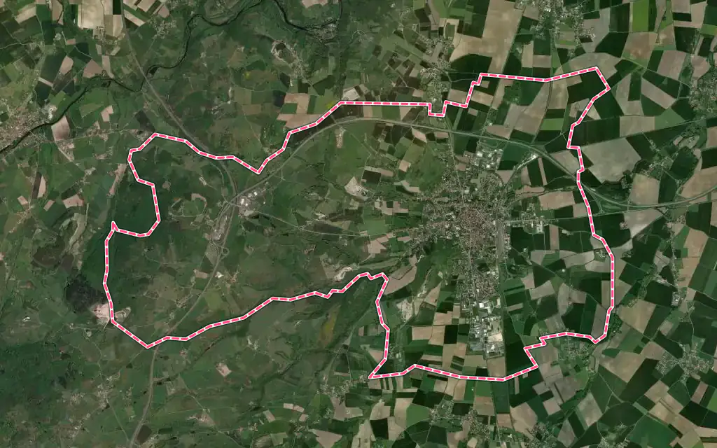 Vue satellite de Gannat avec ses contours administratifs