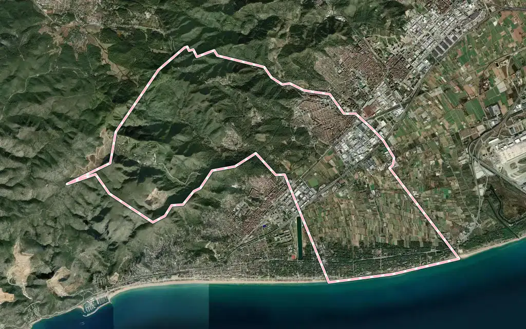 Vista satélite de Gavà con su contorno administrativo