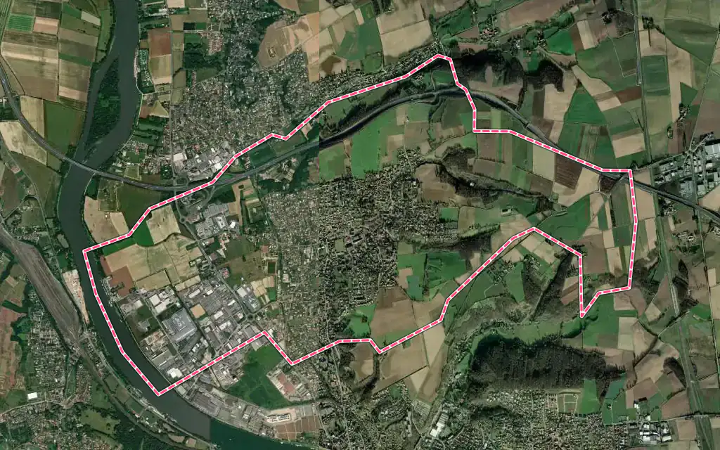 Vue satellite de Genay avec ses contours administratifs