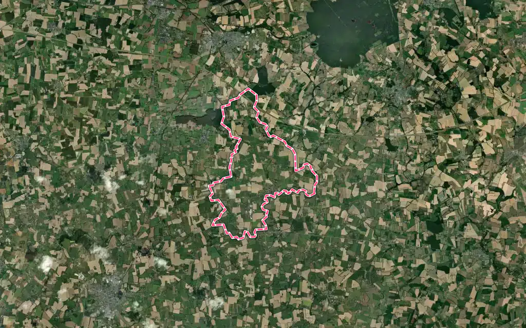 Vue satellite de Gennes-sur-Seiche avec ses contours administratifs