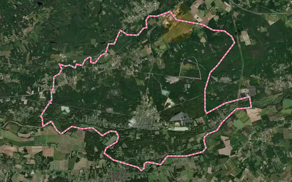 Vue satellite de Gièvres avec ses contours administratifs