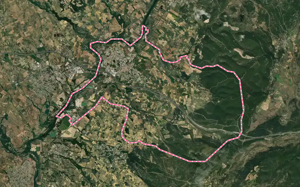 Vue satellite de Gignac avec ses contours administratifs